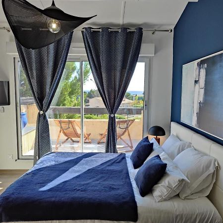 Suites Jm - Les Pins Marines - Jacuzzi & Vue Mer 방돌 외부 사진