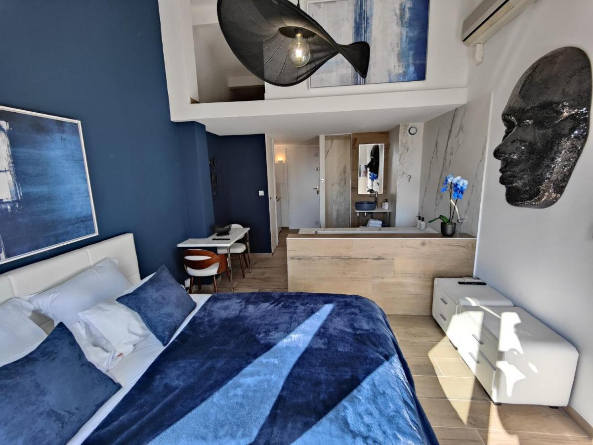 Suites Jm - Les Pins Marines - Jacuzzi & Vue Mer 방돌 외부 사진
